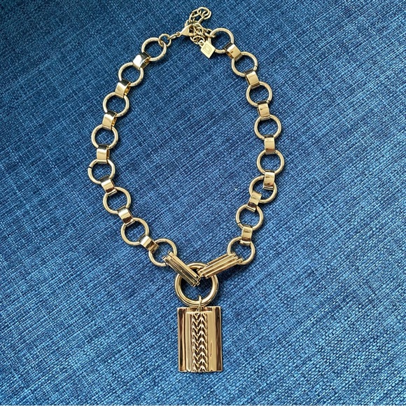 DANNIJO Elisa Gold Tone Pendant Chunky Chain Necklace - Picture 2 of 5